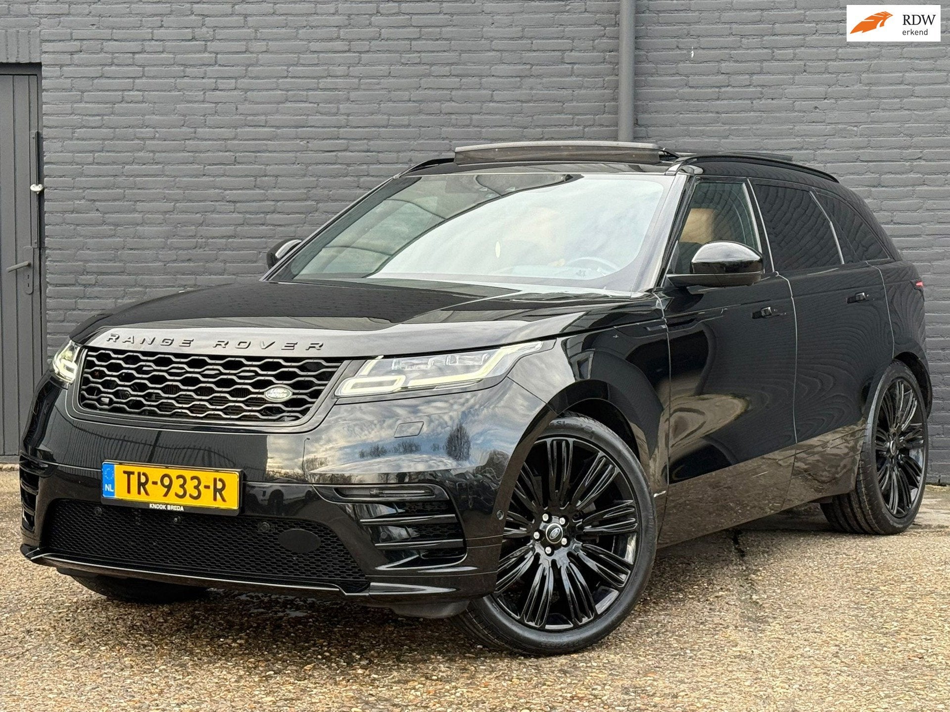 Land Rover Range Rover Velar 3.0 D300 AWD R-Dynamic HSE|FULL, Auto's, Automaat, Gebruikt, Euro 6, 2993 cc