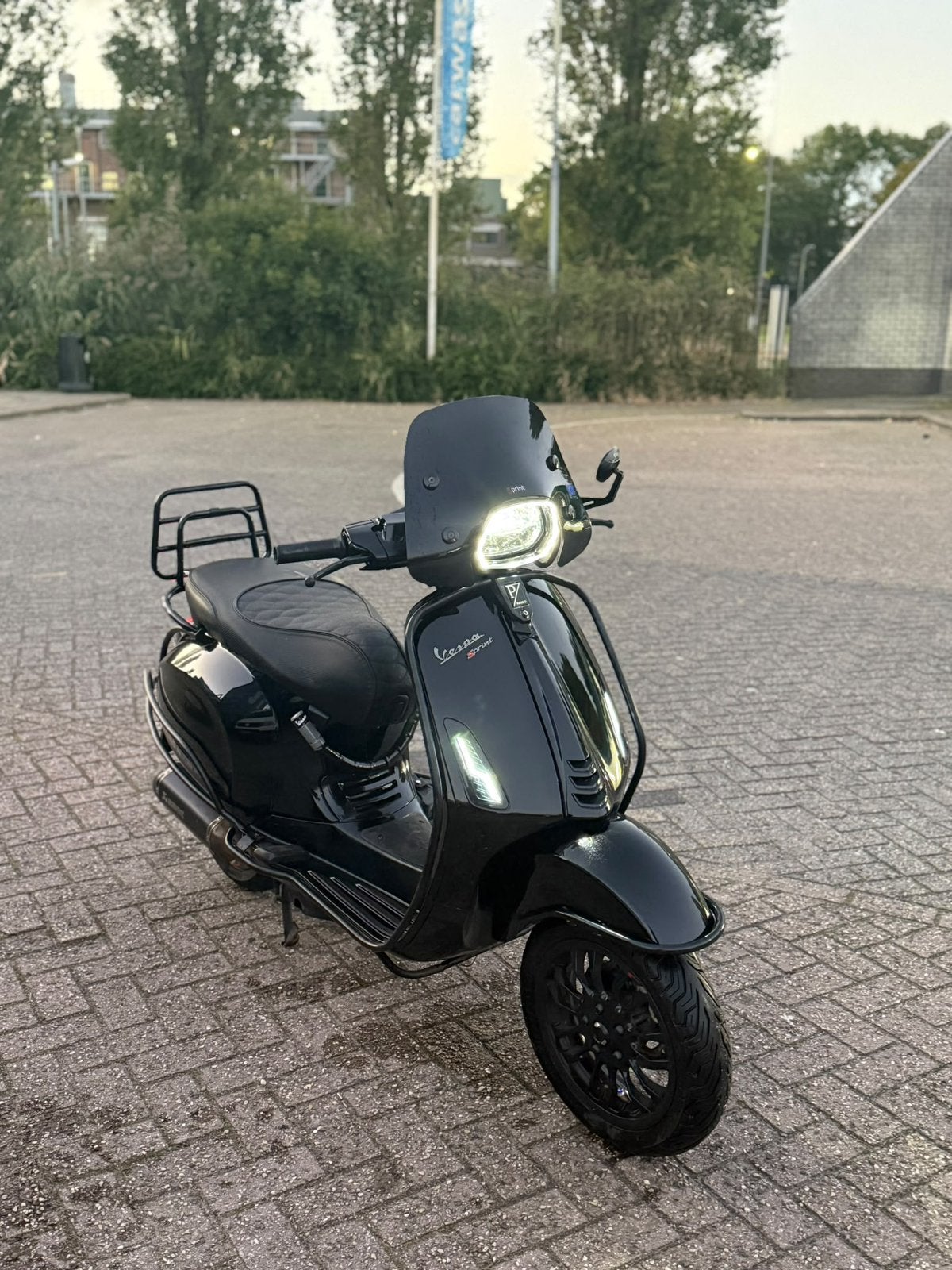 Vespa sprint 80cc euro 4 3v, Ophalen, Overige modellen, Maximaal 45 km/u, Zo goed als nieuw