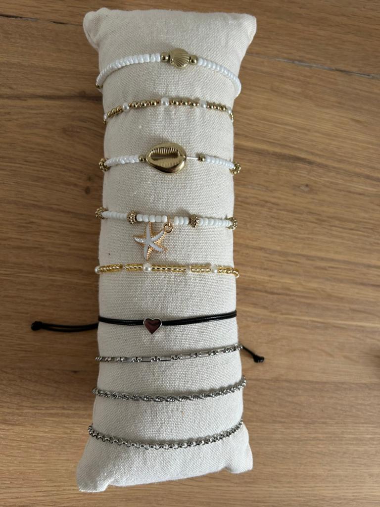 Nieuwe armbandjes, Staal, Nieuw, Ophalen of Verzenden, Met bedels of kralen