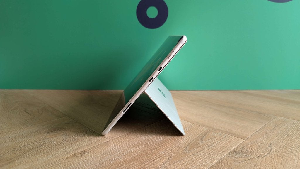 Microsoft Surface Pro 8 - Core i5-1145G7 / 16GB / LTE, Niet ingevuld, 13 inch, Niet ingevuld, Nieuw