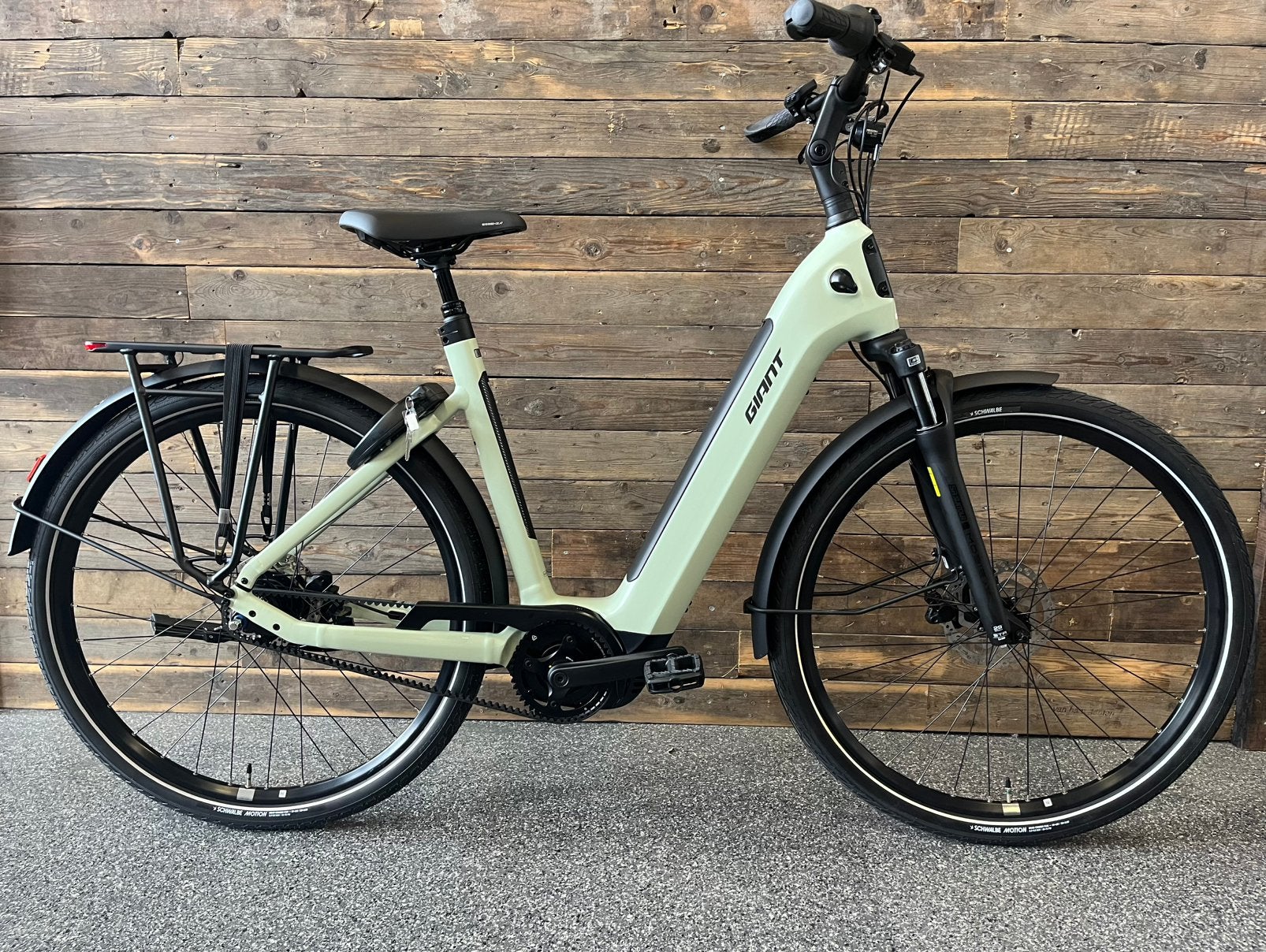 Giant New Tour E+  Desert Sage L Frame 5 jaar accu garantie, Ophalen, Schijfrem, Nieuw, Versnellingen