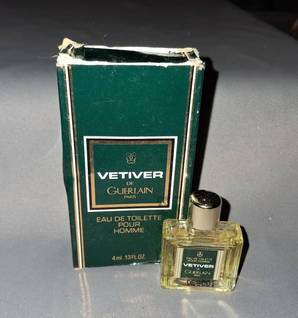 Luxe parfum mini - Guerlain Vetiver homme + doosje, Verzamelen, Parfumverzamelingen, Ophalen of Verzenden, Zo goed als nieuw, Miniatuur