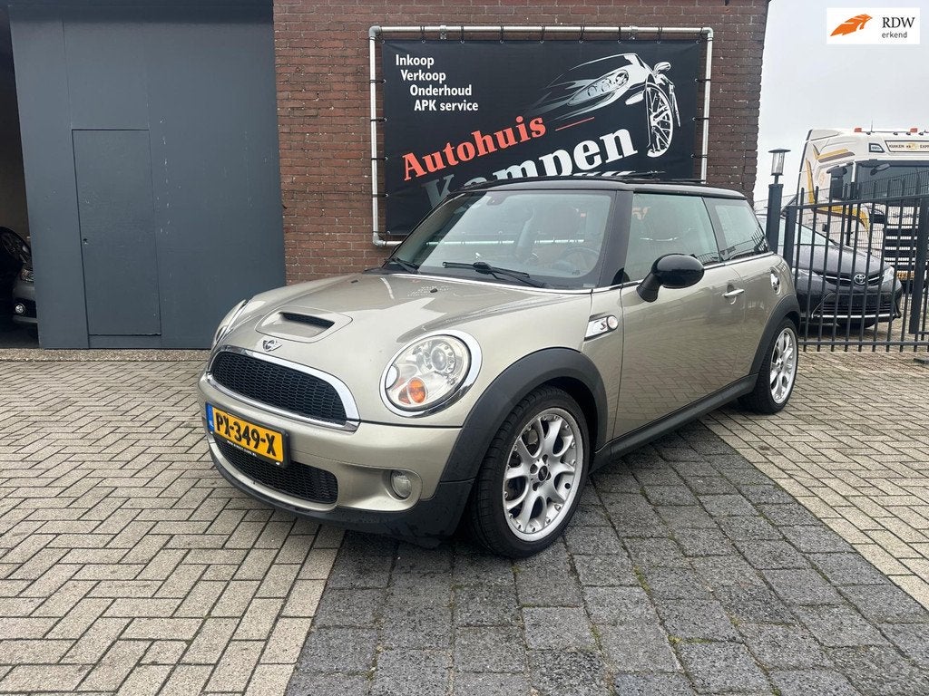 Mini Mini 1.6 Cooper S Chili Navi Pano-Dak Xenon, Auto's, Mini, Voorwielaandrijving, Gebruikt, 4 cilinders, 4 stoelen