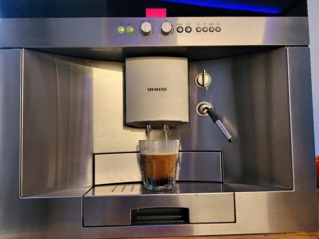 Siemens, Bosch, Neff, Miele. Inbouw Koffiemachine.s, Witgoed en Apparatuur, 10 kopjes of meer, Ophalen, Koffiemachine