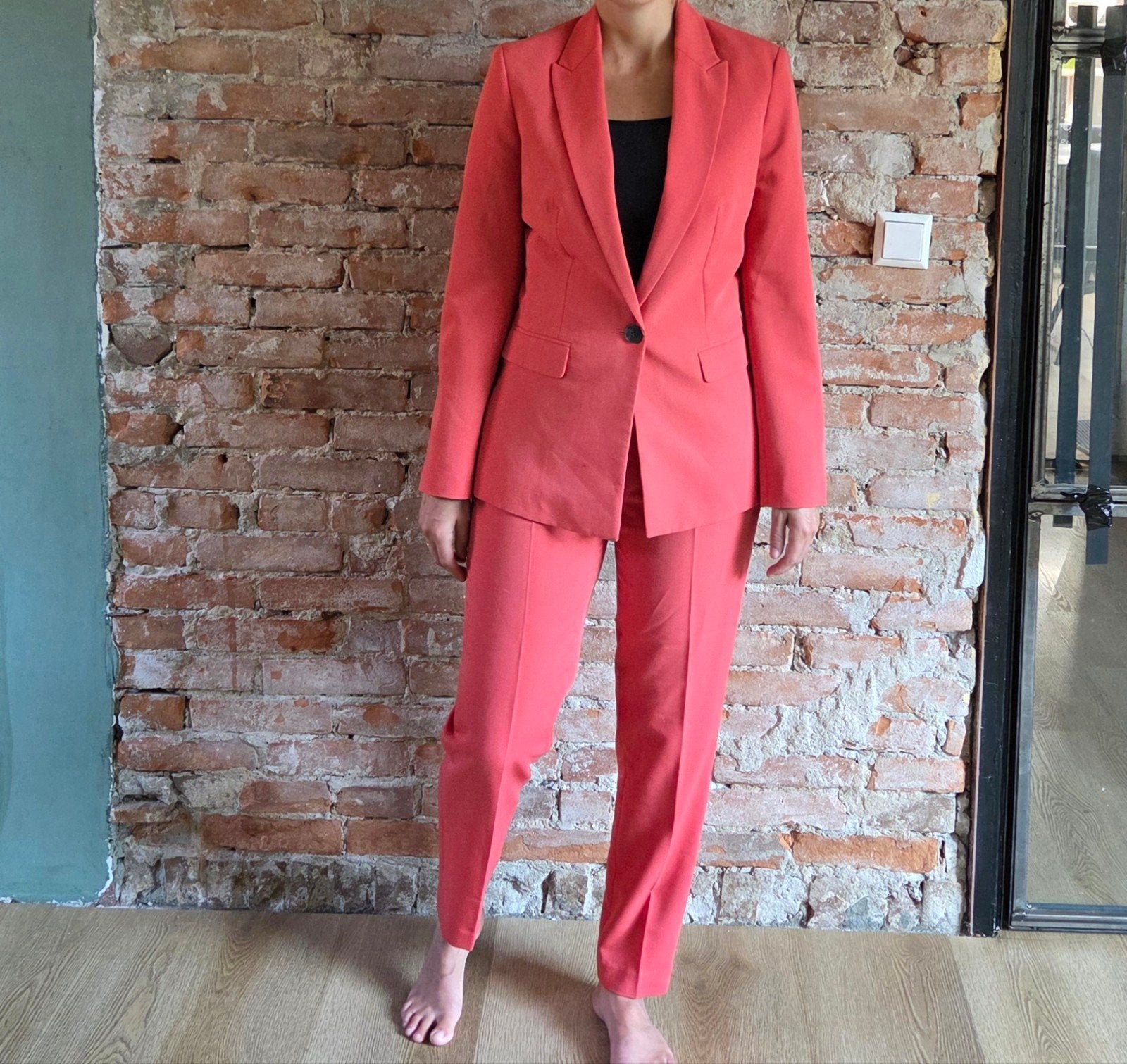 WE Marly Blazer en Broek Set - Koraalrood Maat 34/36, Kleding | Dames, WE, Oranje, Ophalen of Verzenden, Zo goed als nieuw