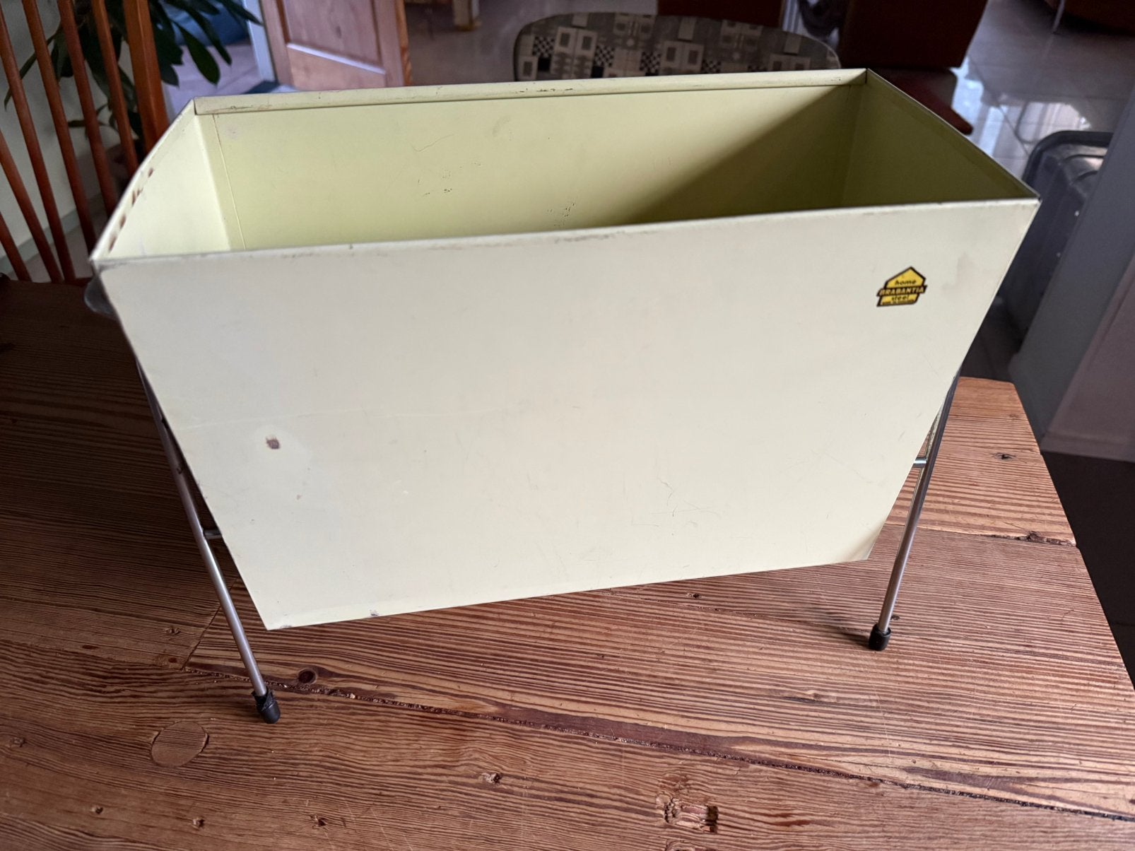 Vintage Brabantia krantenbak jaren 50, Huis en Inrichting, Ophalen of Verzenden, Zo goed als nieuw