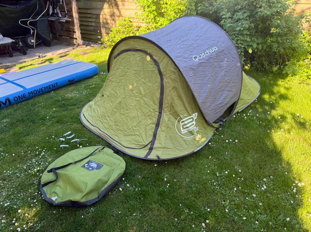 quechua 2 persoons tent -  2 seconds air 2, Caravans en Kamperen, Tenten, Ophalen of Verzenden, Zo goed als nieuw, Tot en met 2