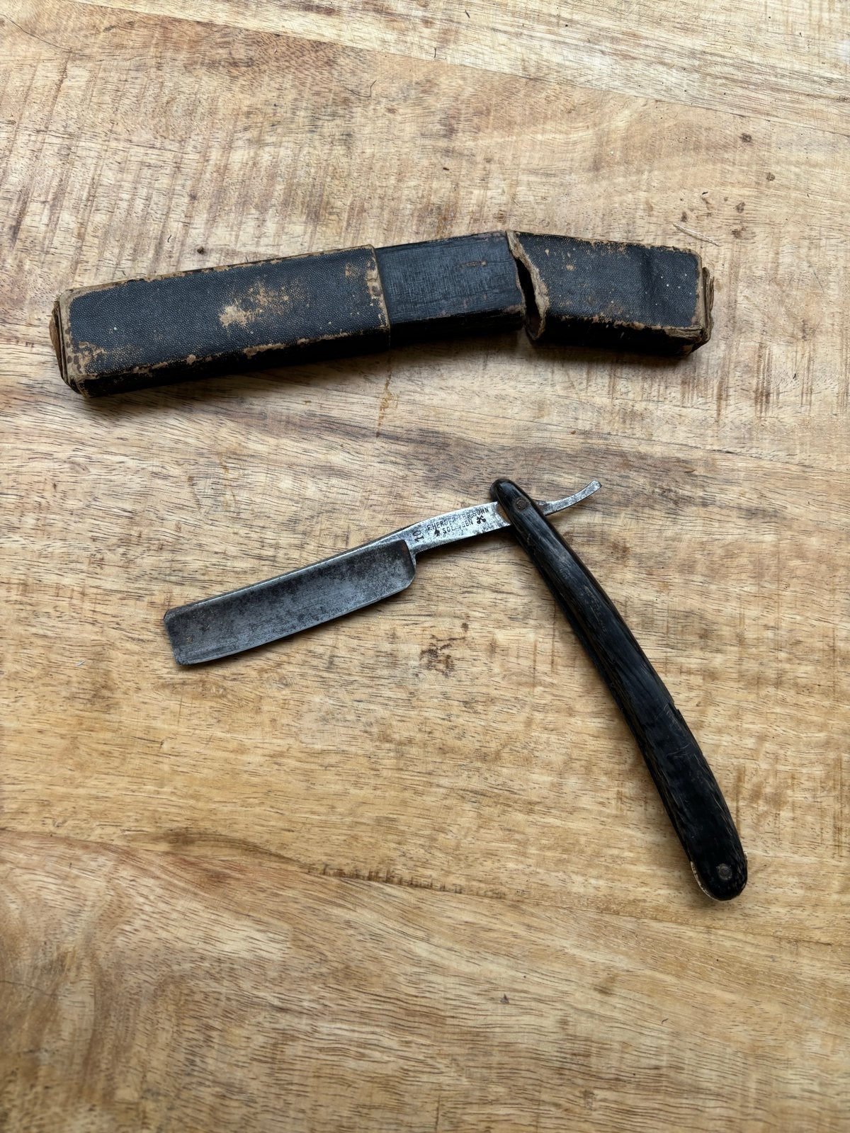 Oud F. Herder Abr. Sohn Solingen open scheermes met etui, Ophalen of Verzenden