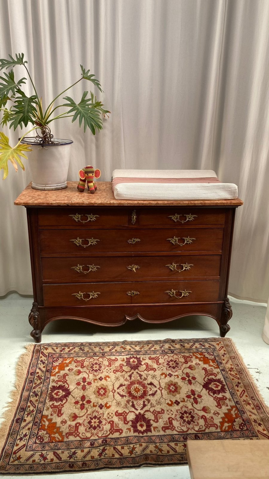 Graaf ladekast met marmer top - commode, Ophalen, 50 tot 100 cm, Zo goed als nieuw, Minder dan 100 cm