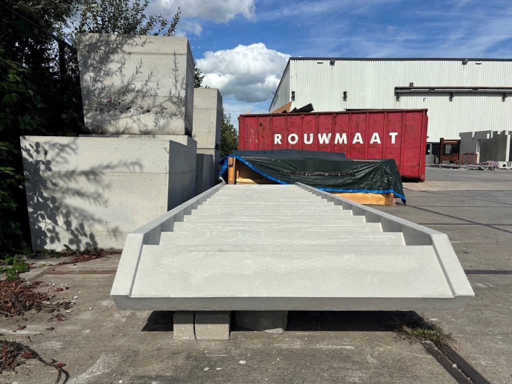 Betonnen prefab trap, Ophalen of Verzenden, Nieuw, Trap, Minder dan 2 meter