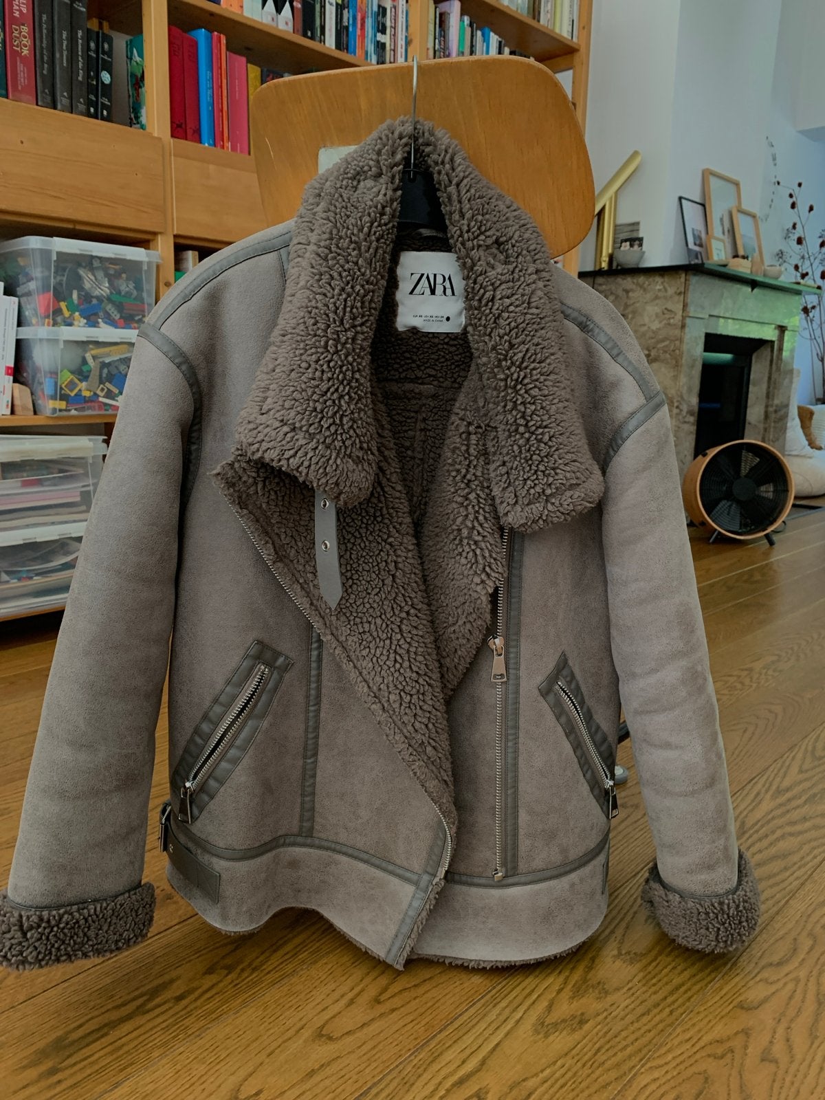 Zara Aviator Jas - Warme en Stijlvolle Winterjas, Ophalen, Zo goed als nieuw, Maat 38/40 (M), Grijs