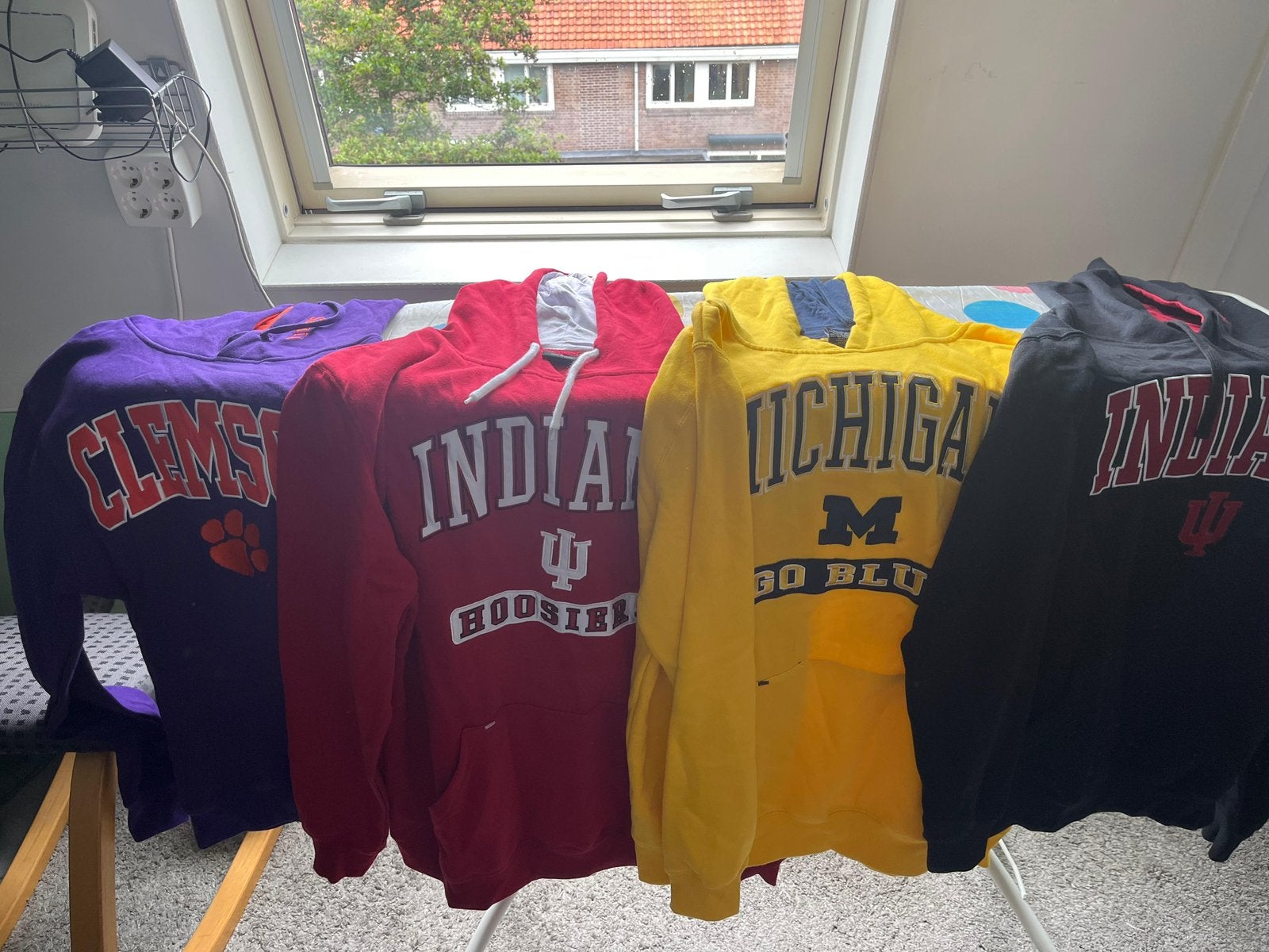 College Varsity Sweaters, Ophalen of Verzenden, Zo goed als nieuw, Overige maten, Meerkleurig