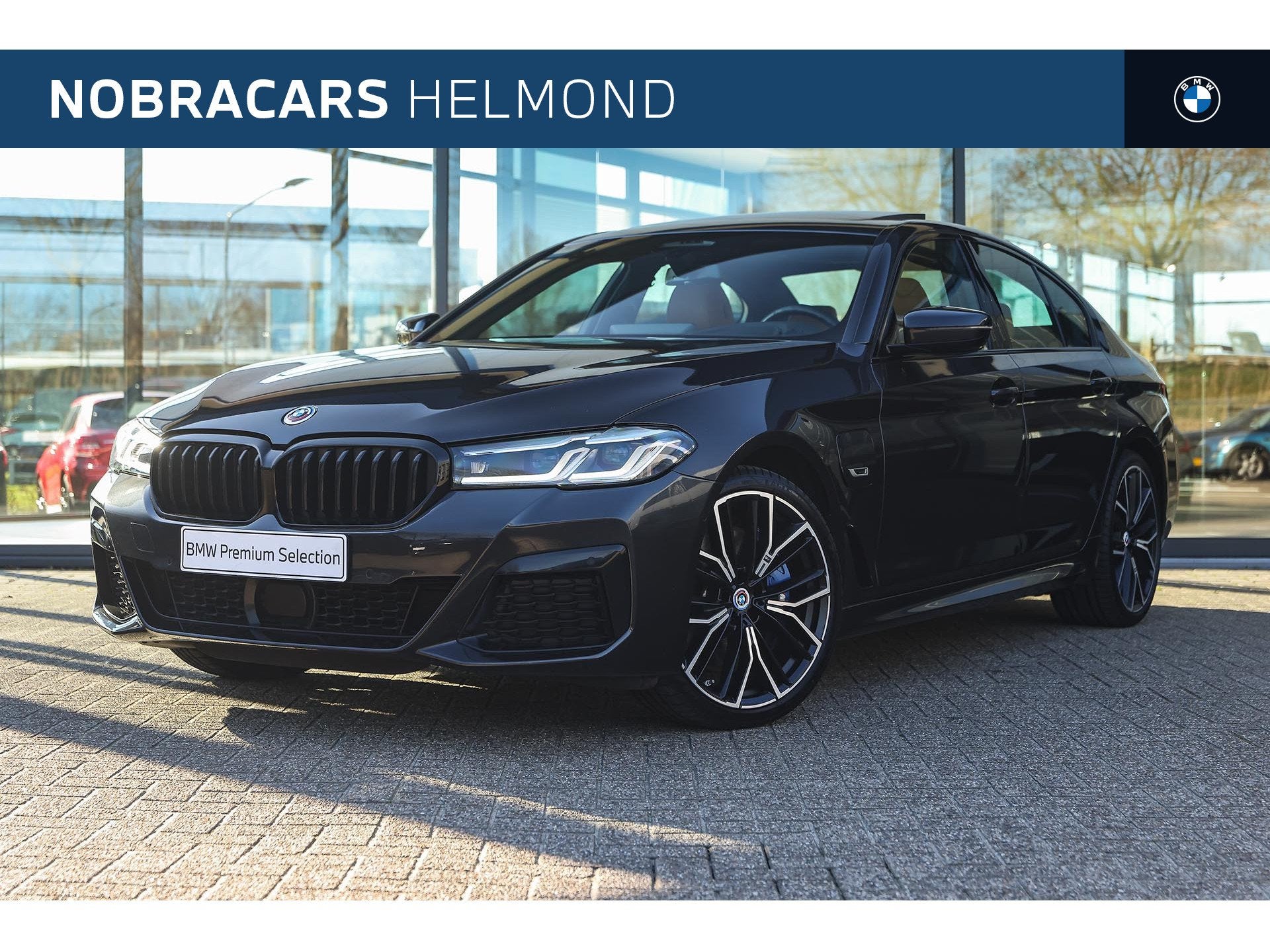 BMW 5 Serie 545e xDrive M Sport Automaat / Sportstoelen / Ac, Gebruikt, Zwart, 394 pk, Met garantie (alle)