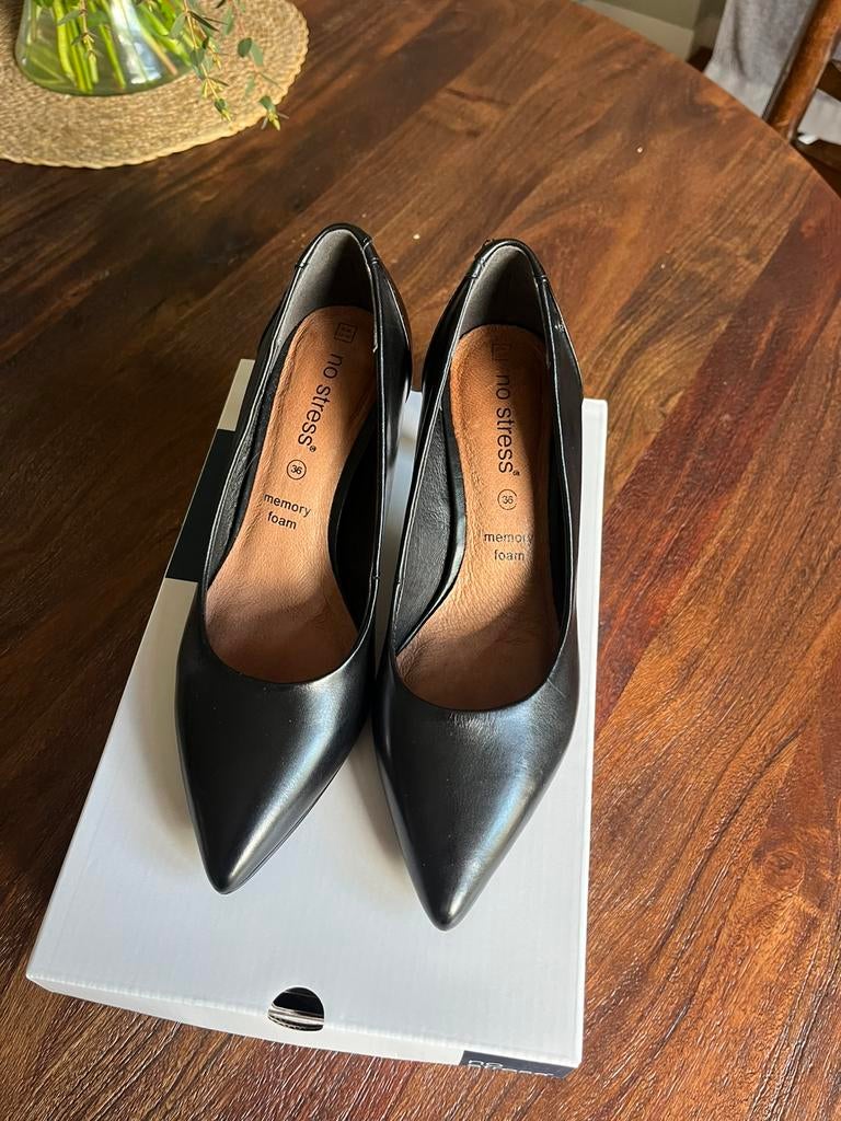Zwarte leren pumps Manfield, Kleding | Dames, Schoenen, Pumps, Zwart, Nieuw, Ophalen of Verzenden
