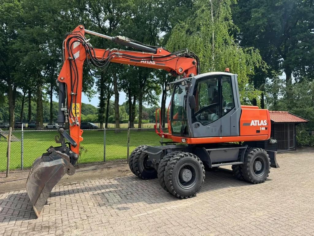 Atlas TW140 Mobiele kraan CW30 (bj 2012), Zakelijke goederen, Graafmachine