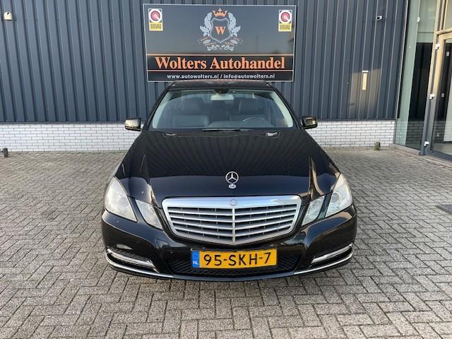 Mercedes-Benz E-klasse 200 CDI Elegance, Auto's, Mercedes-Benz, Automaat, Euro 5, Gebruikt, Zwart