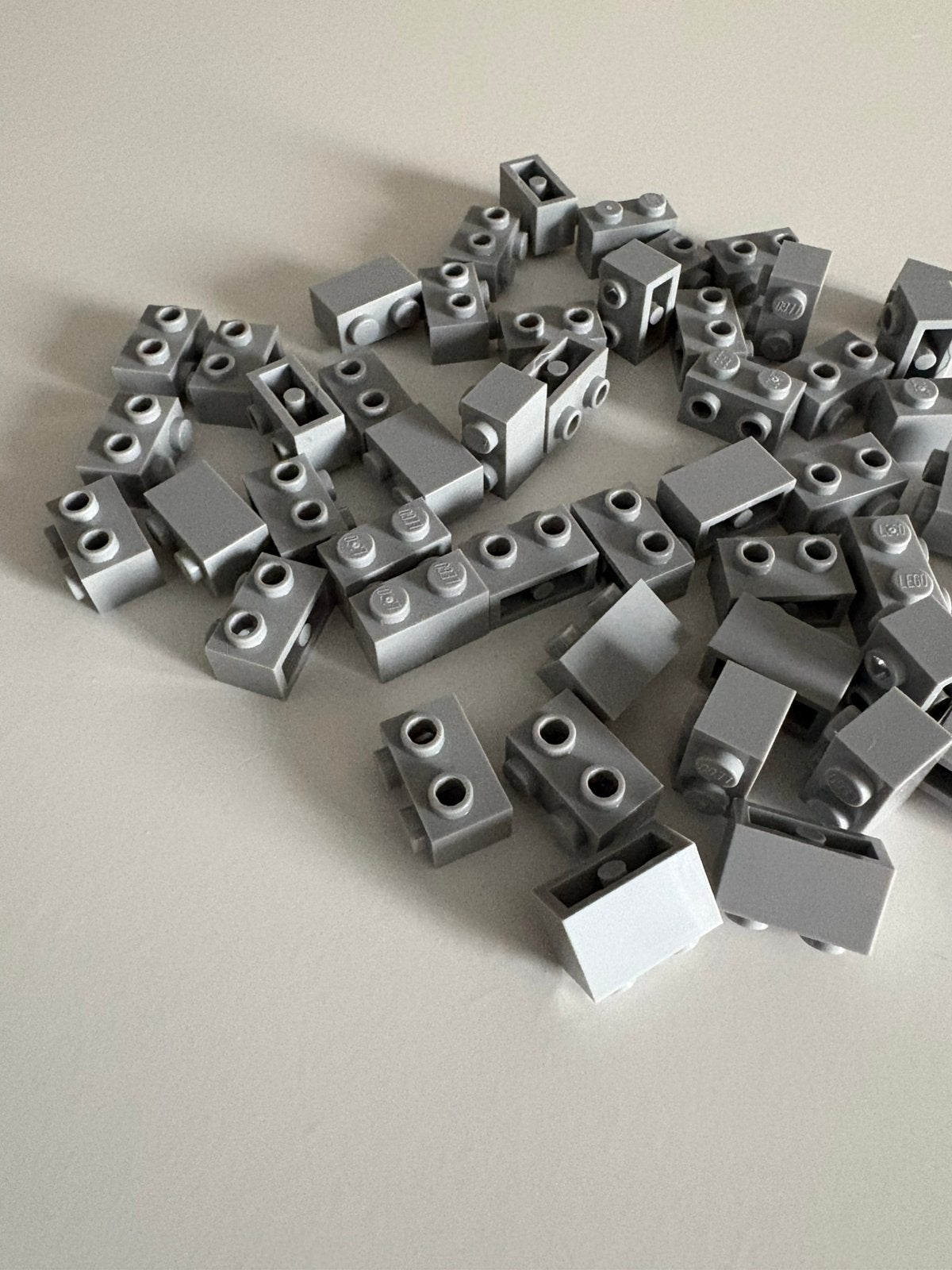 Lego steen 1x2 Lichtgrijs met zijnopjes - 50 stuks - Nieuw, Overige thema's, Lego, Nieuw, Ophalen of Verzenden