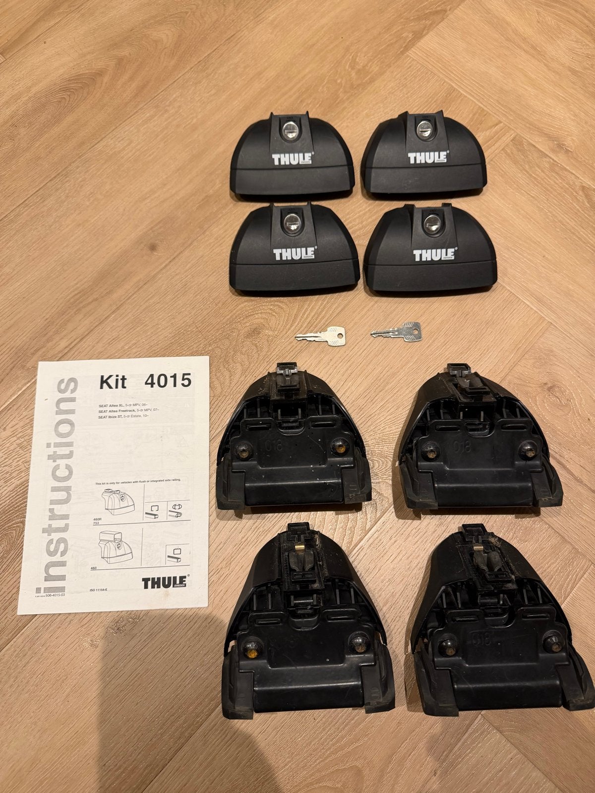 Thule Kit 4015 voor dakdragers - en voetenset 753., Ophalen of Verzenden, Gebruikt