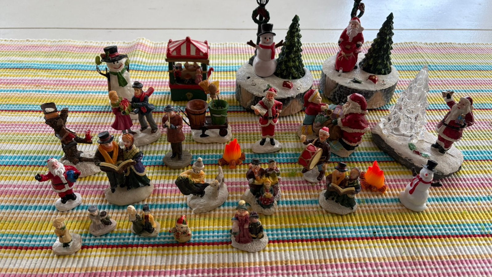 *Kerstdorp figuren, Ophalen of Verzenden, Zo goed als nieuw