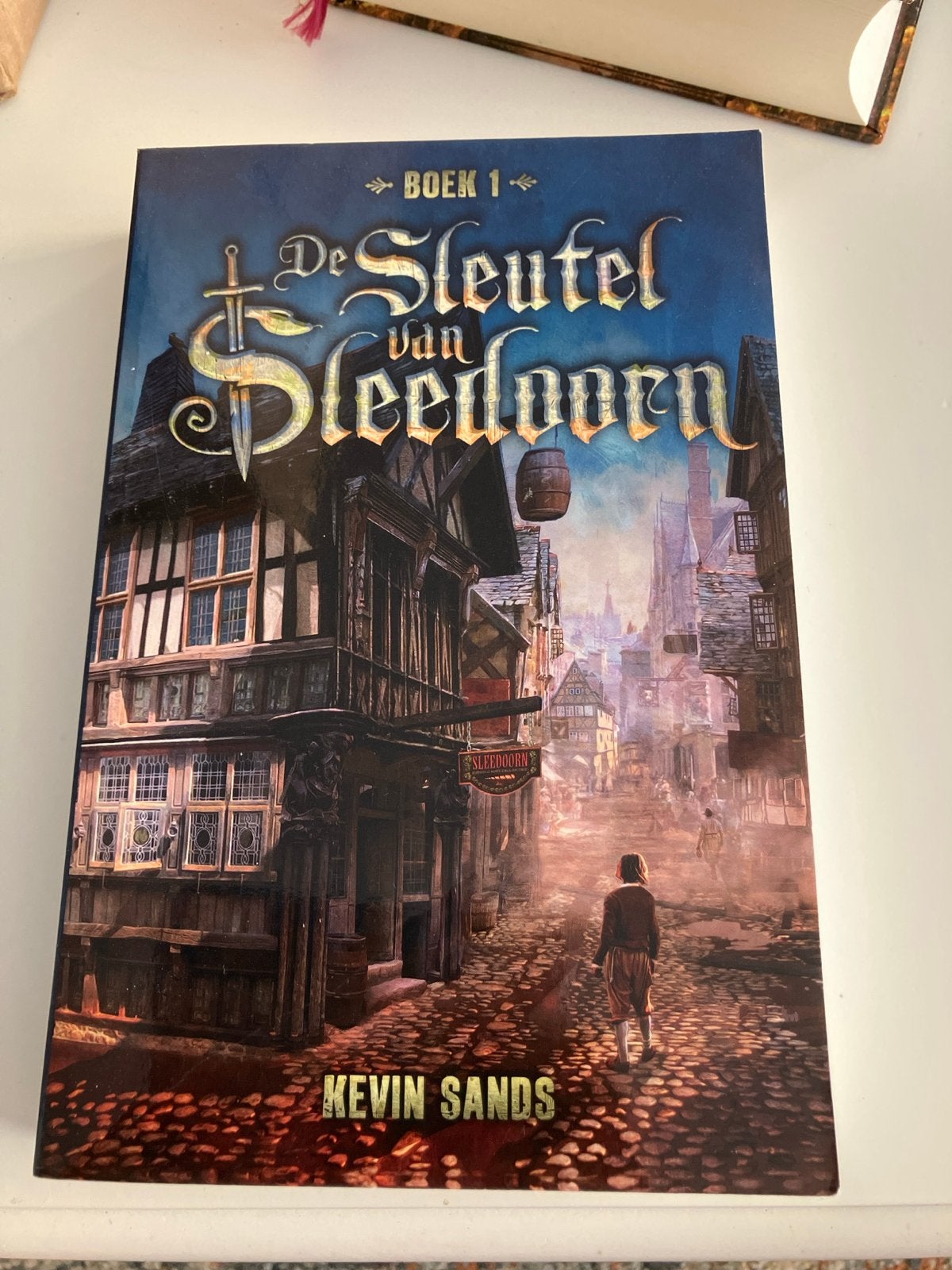 De Sleutel van Sleedoorn - Boek 1 - Kevin Sands, Ophalen of Verzenden, Zo goed als nieuw, Nederland