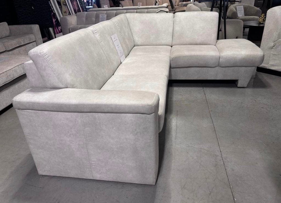Ruime hoekbank SHOWROOM OPRUIMING, Ophalen, Zo goed als nieuw