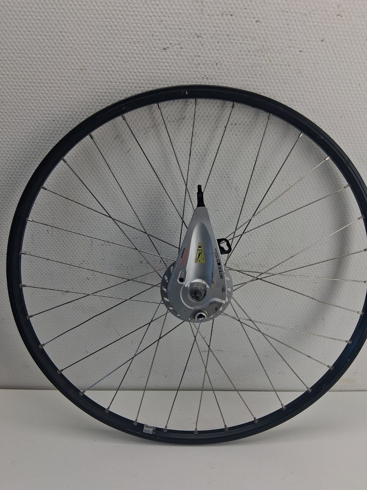 Voorwiel 28" naafdynamo zwart, Fietsen en Brommers, Fietsonderdelen, Wiel, Gebruikt, Elektrische fiets, Ophalen of Verzenden