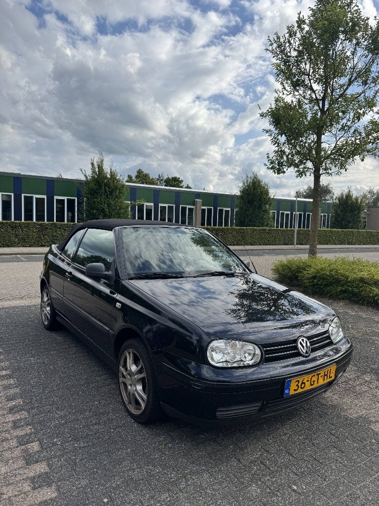 Volkswagen Golf 2.0 Cabrio HighLine Automaat, Auto's, Zwart, 4 cilinders, 1200 kg, 115 pk
