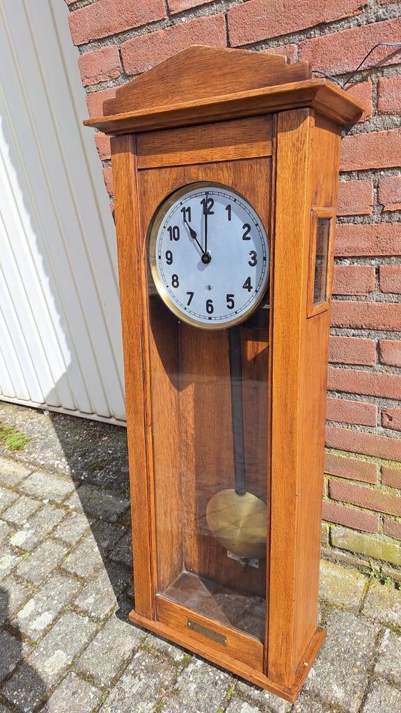 Antieke grote moederklok werkt op 12 volt., Antiek en Kunst, Antiek | Klokken, Ophalen