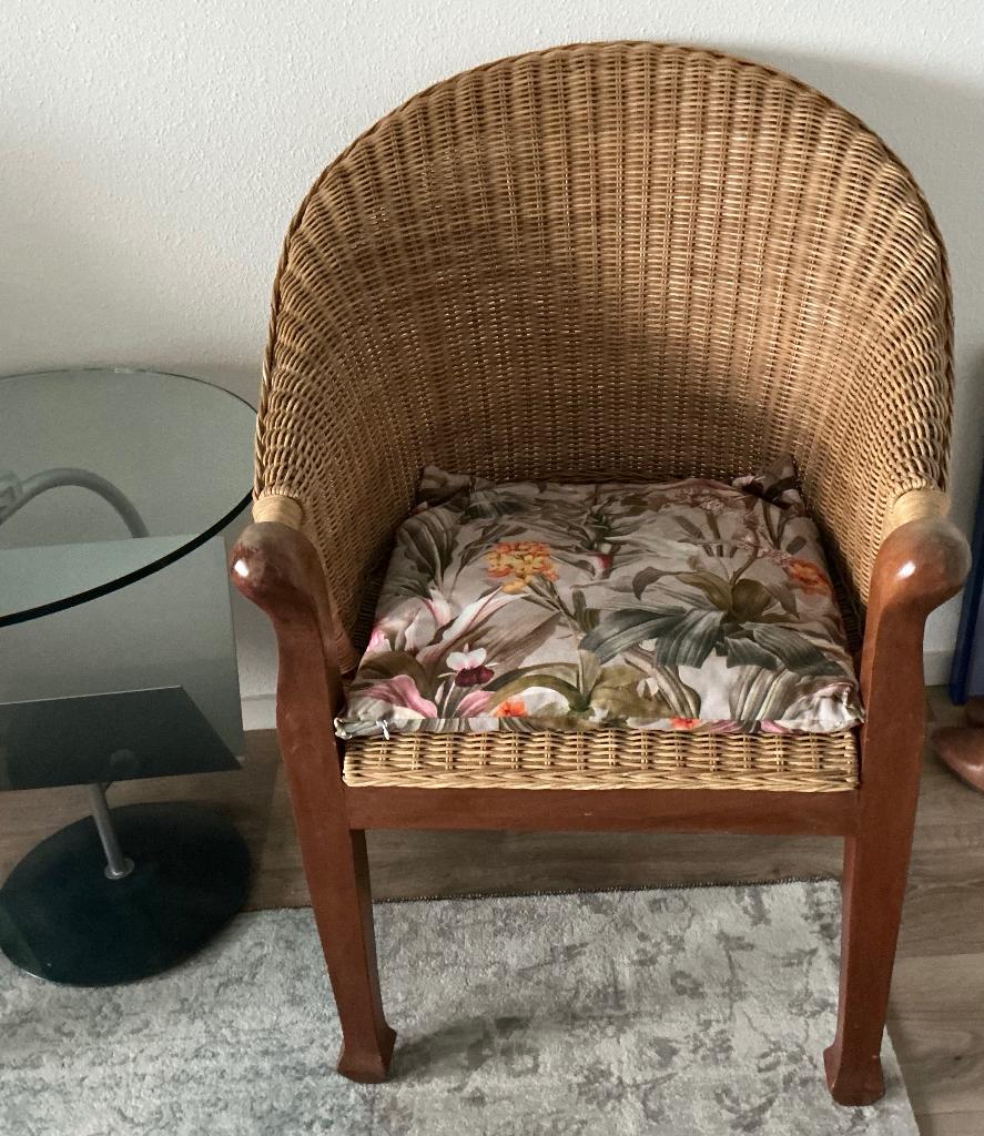 Set rotan stoelen, Huis en Inrichting, Stoelen, Ophalen, Gebruikt, Bruin, Hout