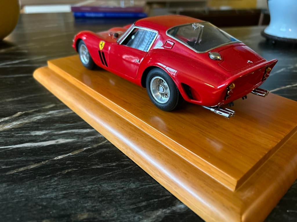 CMC Ferrari 250 GTO Rood zgan inclusief ovp, Hobby en Vrije tijd, Modelauto's | 1:18, Ophalen of Verzenden, Zo goed als nieuw