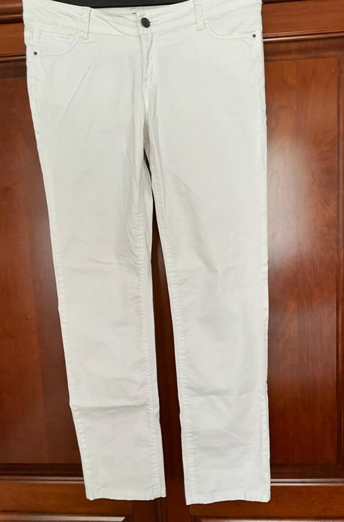 Mooie lange witte broek van het merk FLAME, Kleding | Dames, Ophalen, Wit, Maat 42/44 (L), Zo goed als nieuw