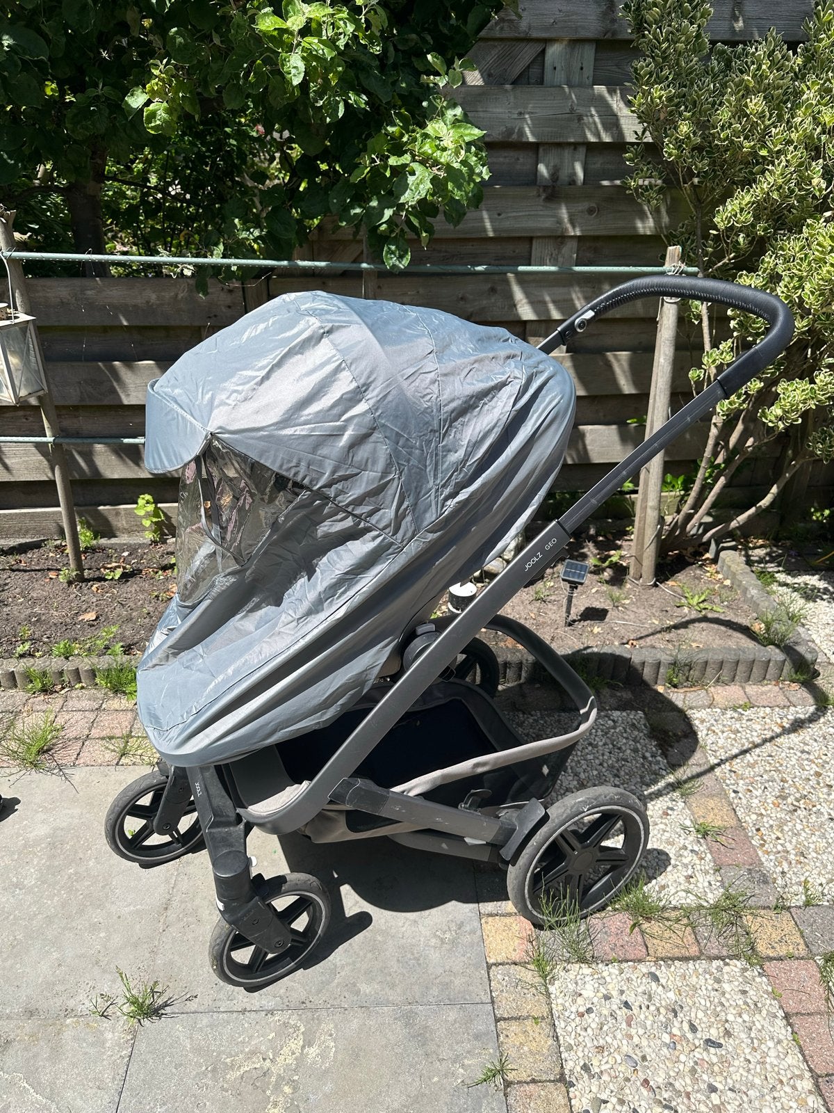 Joolz Geo 3 kinderwagen met reiswieg, zitje en step (3 plek), Zo goed als nieuw, Combiwagen, Verstelbare duwstang, Ophalen