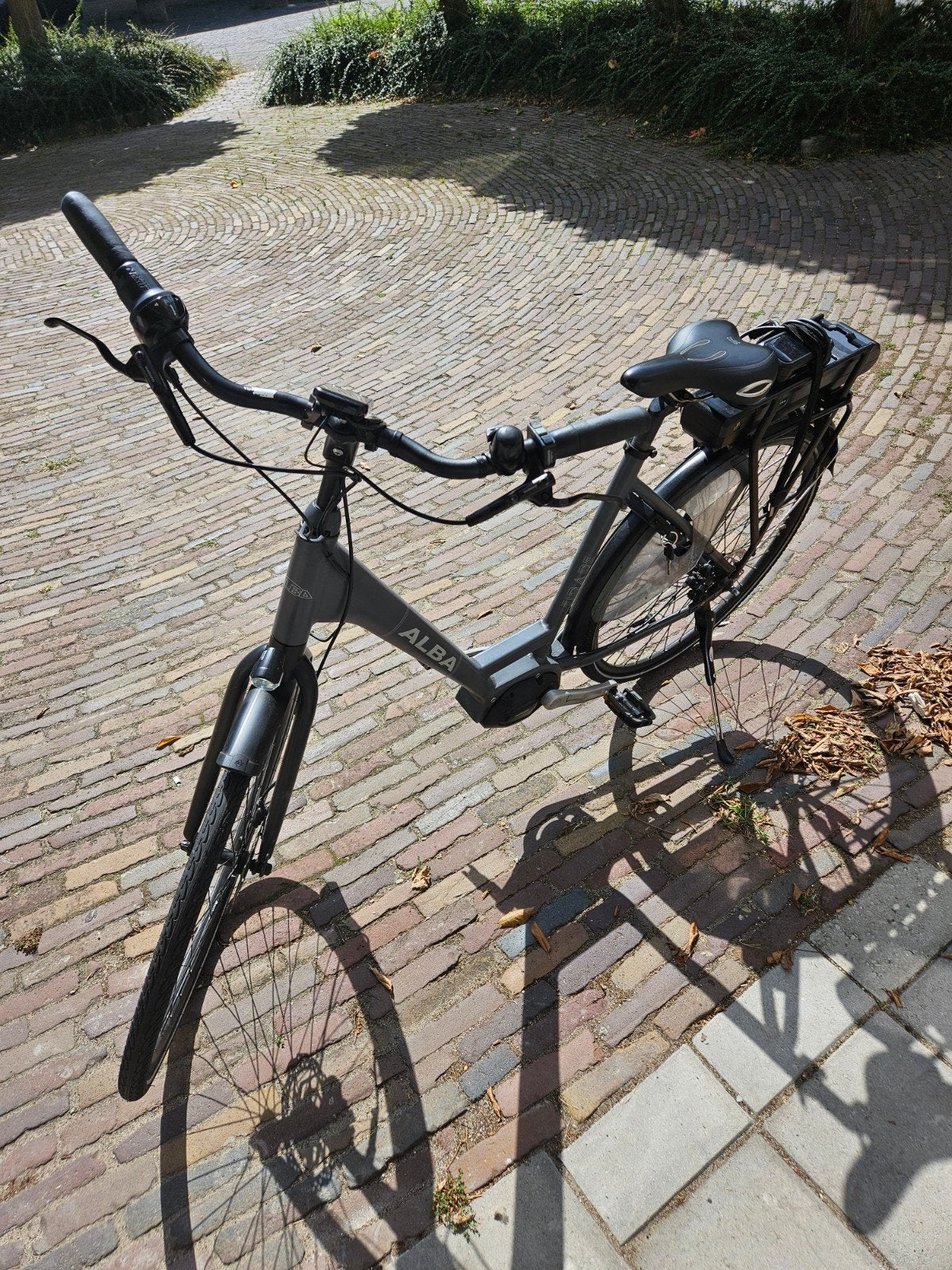 Alba elektrische fiets met goede accu en oplader, Fietsen en Brommers, Overige merken, Gebruikt, Ophalen of Verzenden, 51 tot 55 cm
