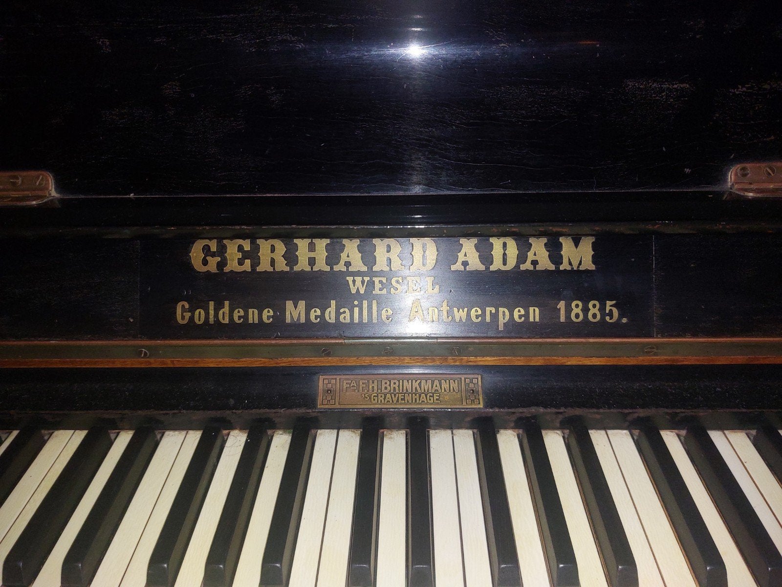 Antieke Gerhard Adam Piano - Wesel 1885, Ophalen, Gebruikt, Zwart, Piano