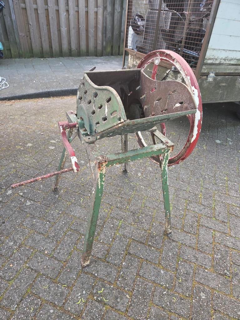Oude bieten snij machine, Ophalen of Verzenden, Gebruikt