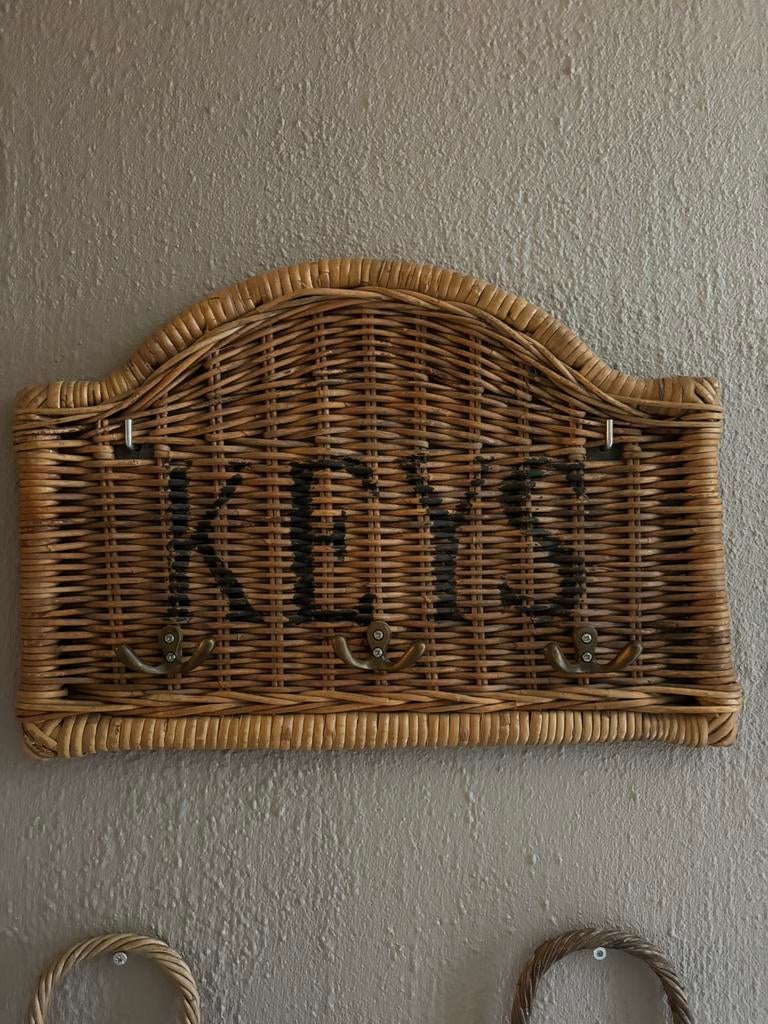 Riviera maison keys, Ophalen, Zo goed als nieuw, Rond, Hout
