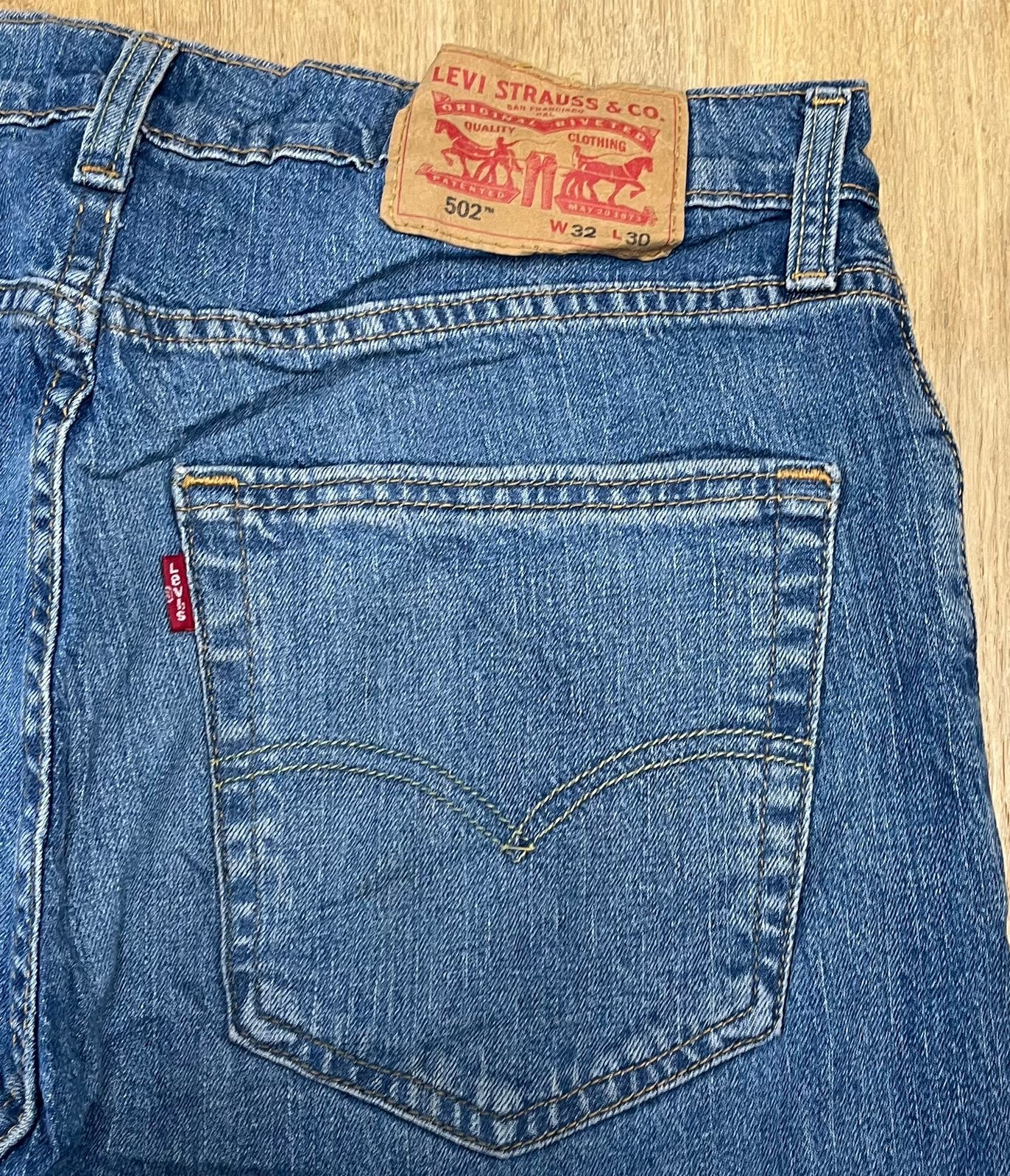 Levi’s 502 regular tapered jeans blauw - Maat W32 L30, Ophalen of Verzenden, Zo goed als nieuw, Blauw, W32 (confectie 46) of kleiner