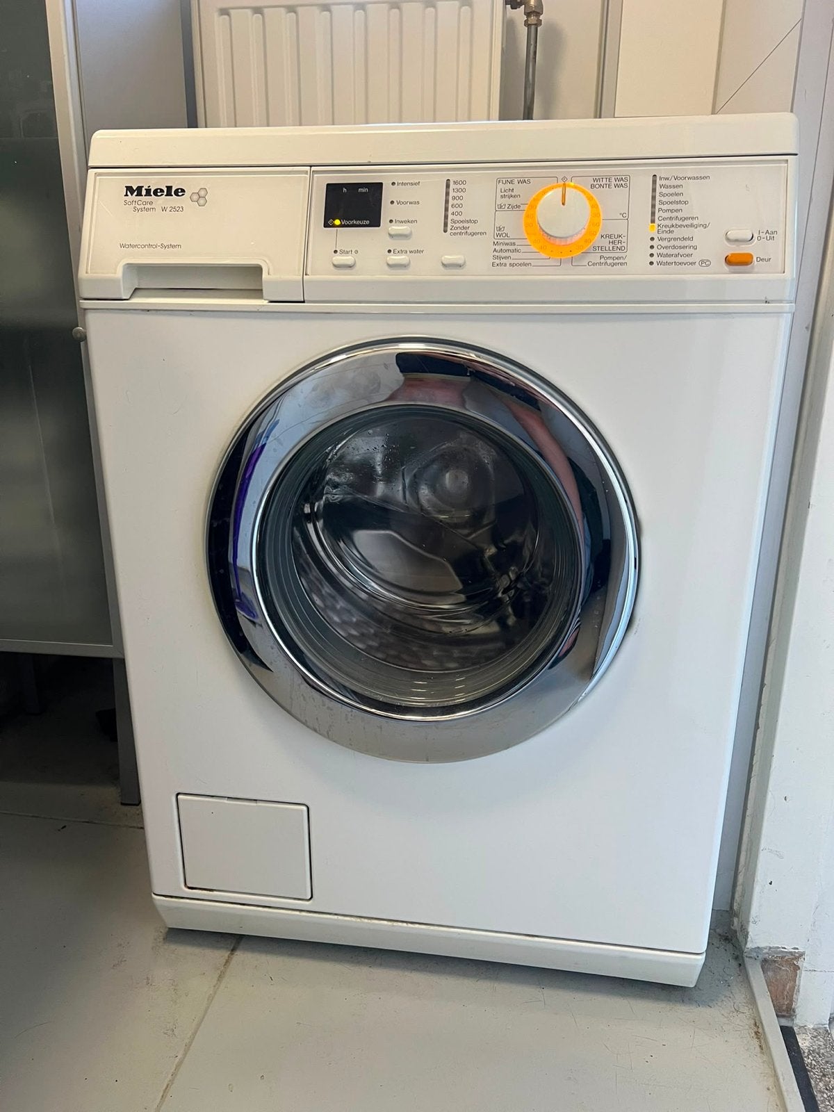 Miele W 2523 SoftCare System Wasmachine, Witgoed en Apparatuur, Wasmachines, Gebruikt, Voorlader, 6 tot 8 kg, 85 tot 90 cm, 1200 tot 1600 toeren