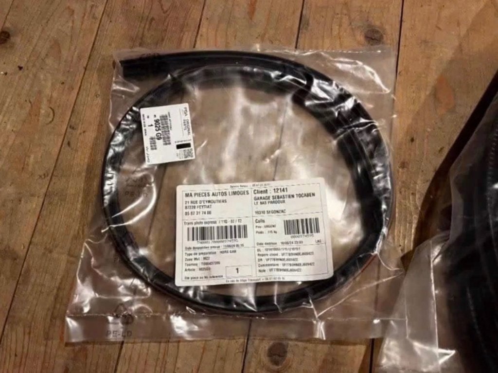 Deurrubber Citroen Berlingo 2014(bestuurderskant), Auto-onderdelen, Ophalen of Verzenden, Nieuw, Citroën