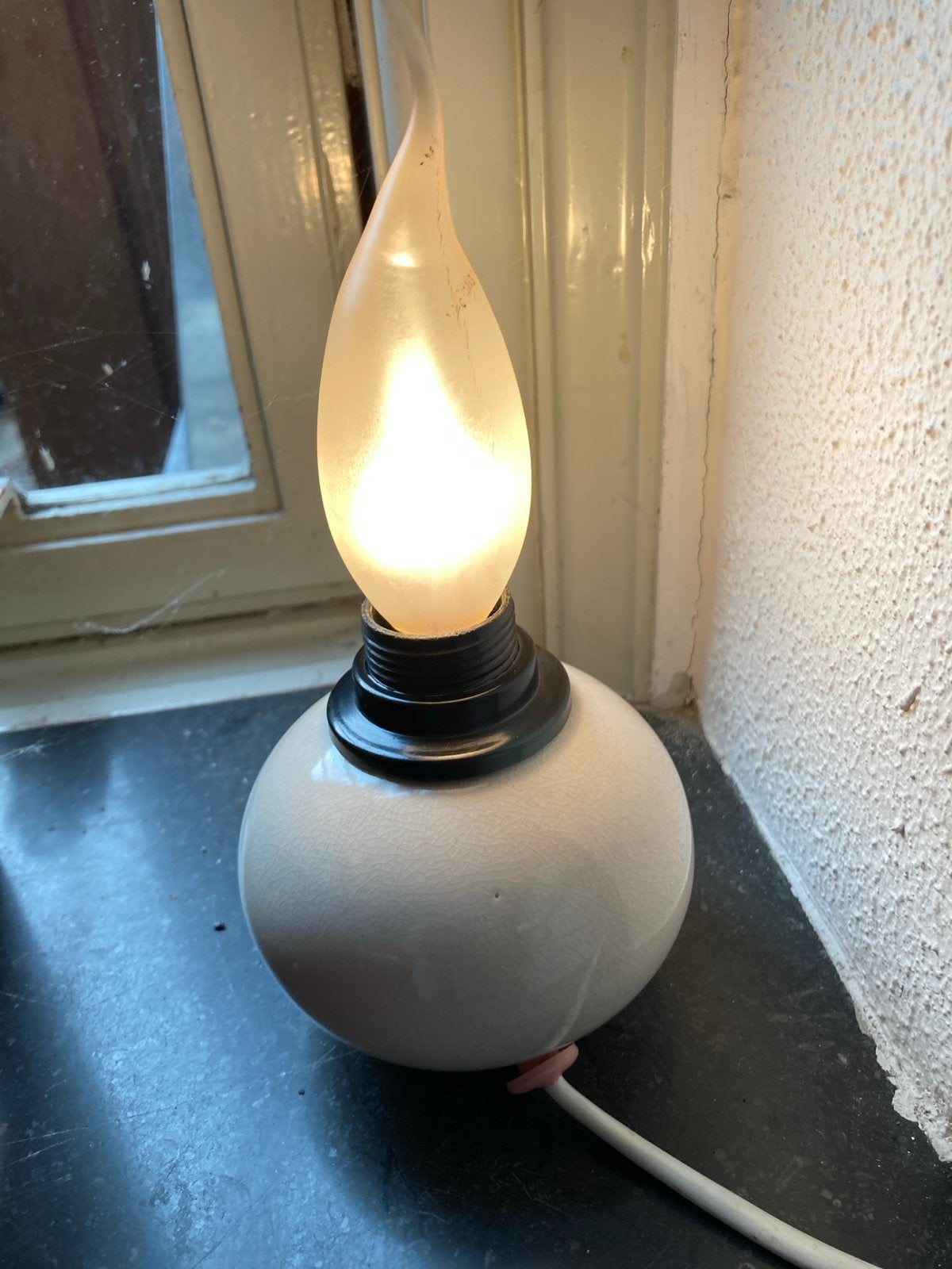 Vintage tafellamp met vlamlamp - Wit keramiek, Wit, Overige merken, Gebruikt, E14 (klein)