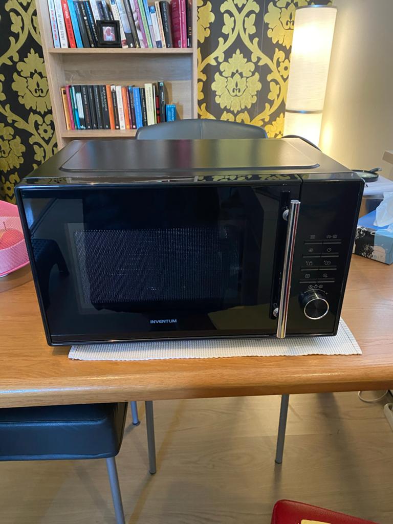 Inventum Vrijstaande Combimagnetron Zwart, Witgoed en Apparatuur, Magnetrons, Combimagnetron, Ophalen of Verzenden, Draaiplateau