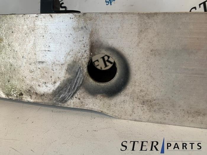 Bumperframe voor van een Mercedes R-Klasse, Gebruikt, -, Ophalen of Verzenden, -