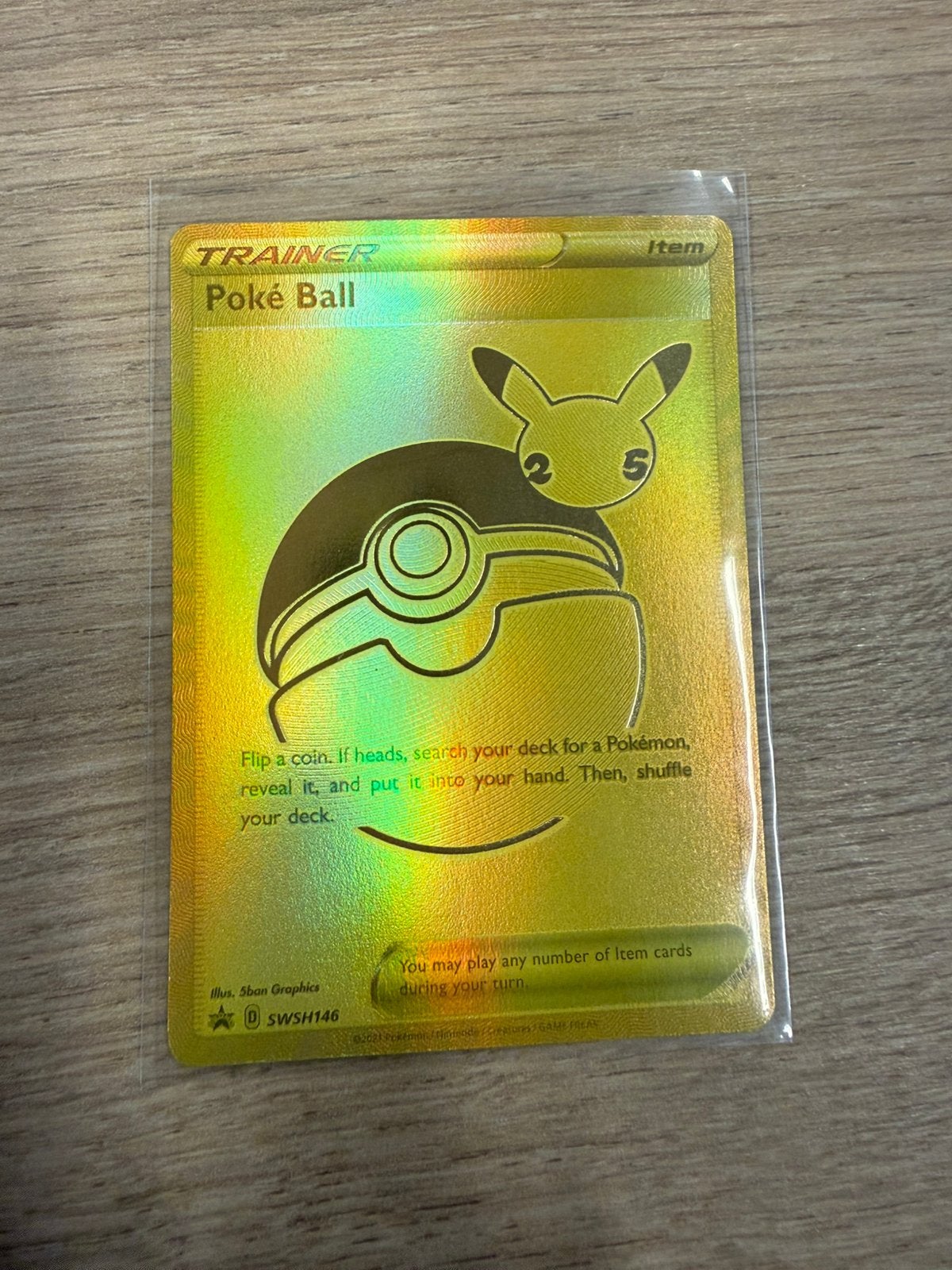 Poké Ball Gold Holo SWSH146 Pokémon Verzamelkaart, Ophalen, Zo goed als nieuw