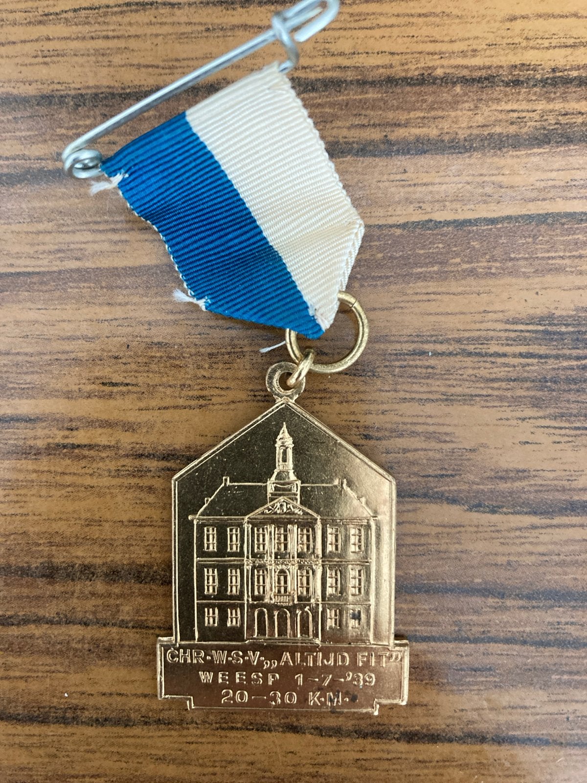Oude Medaille CHR-WSV "Altijd Fit" Weesp 1-7-39, Ophalen, Overige materialen, Nederland
