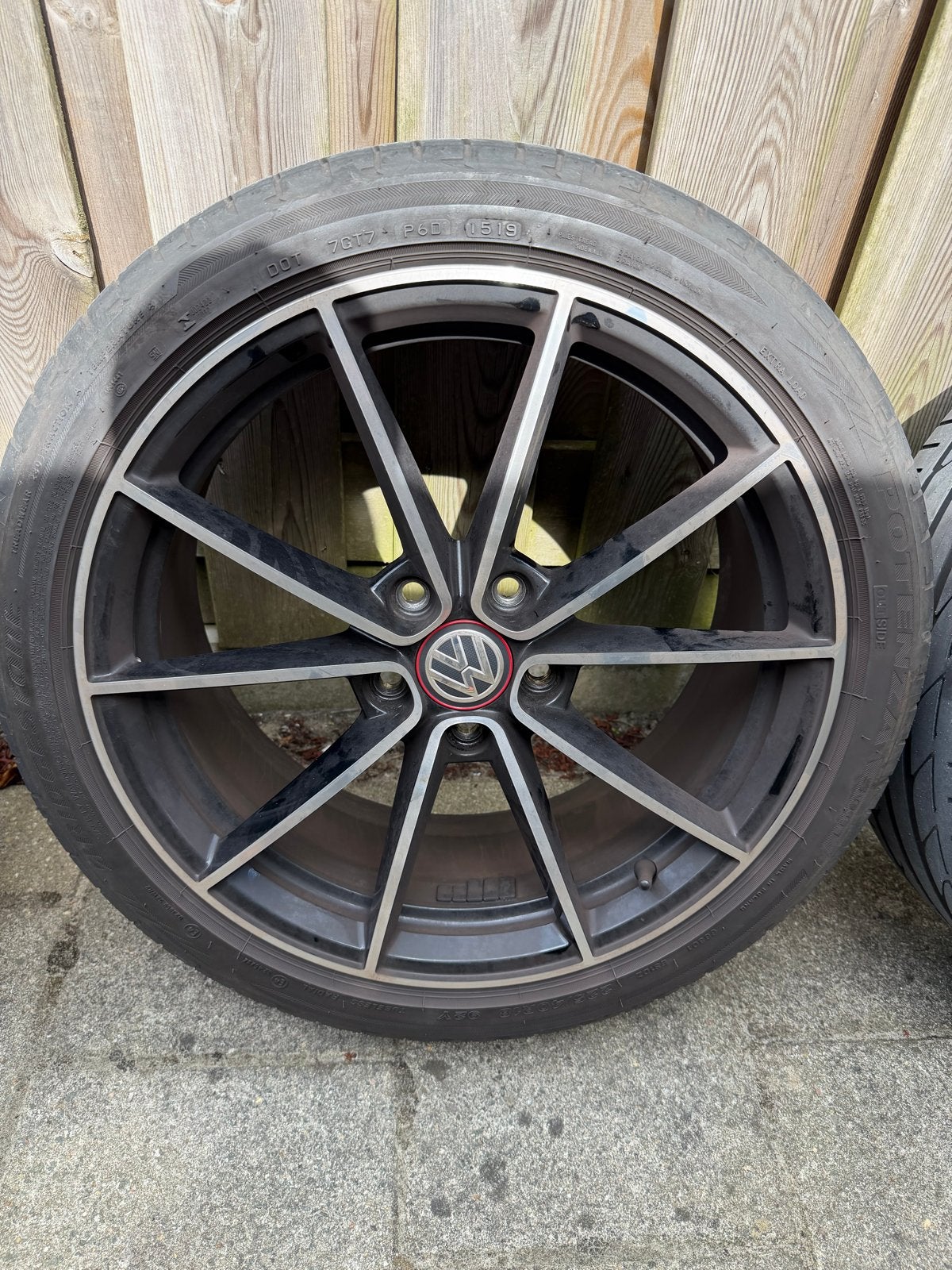 VW Golf 7.5 GTI TCR Belvedere Velgen met Bridgestone Banden, Auto-onderdelen, Banden en Velgen, Ophalen, 18 inch, Gebruikt, Banden en Velgen