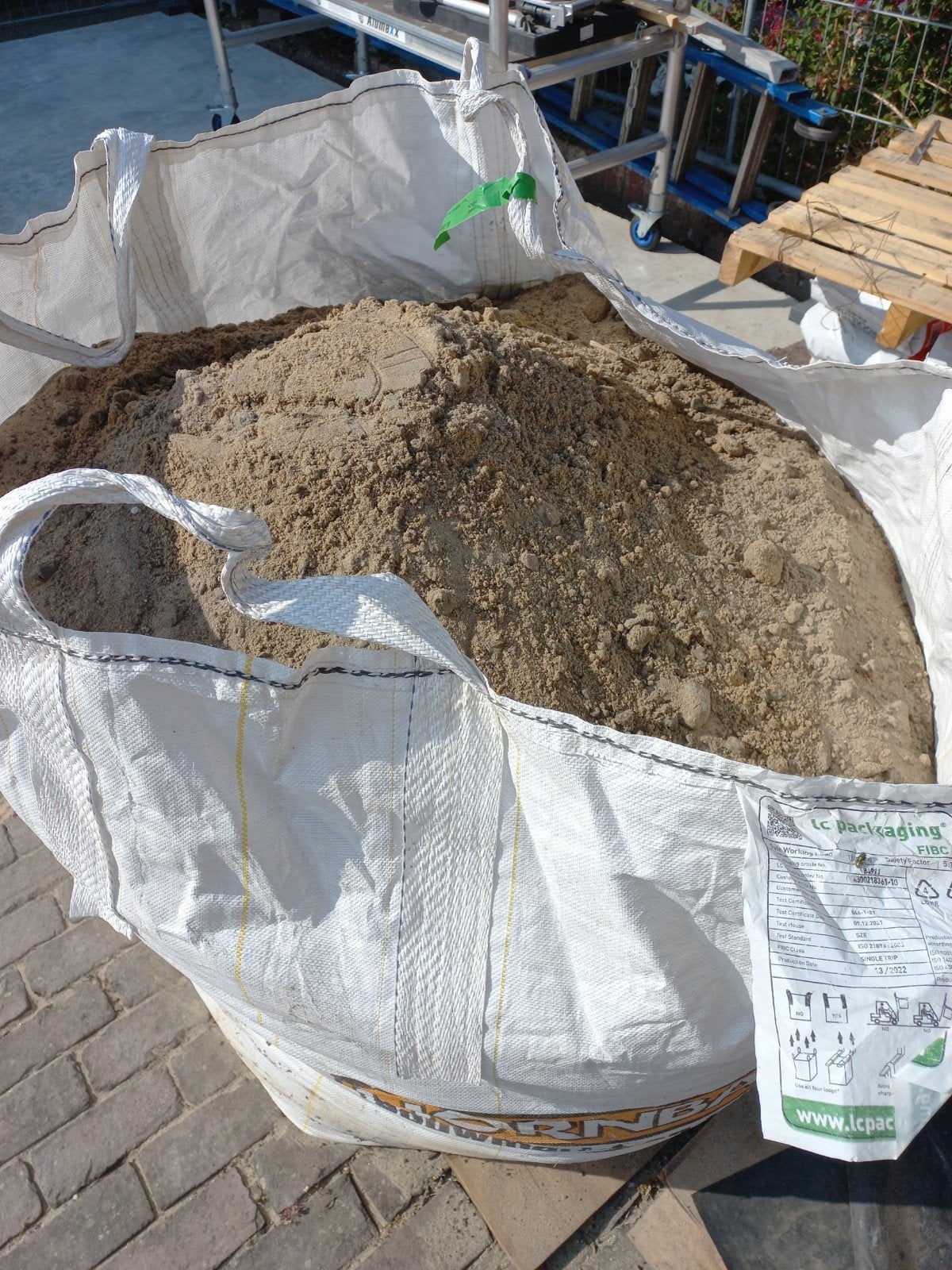 Bijna 1 m³ zand GRATIS, Tuin en Terras, Ophalen, Ophoogzand