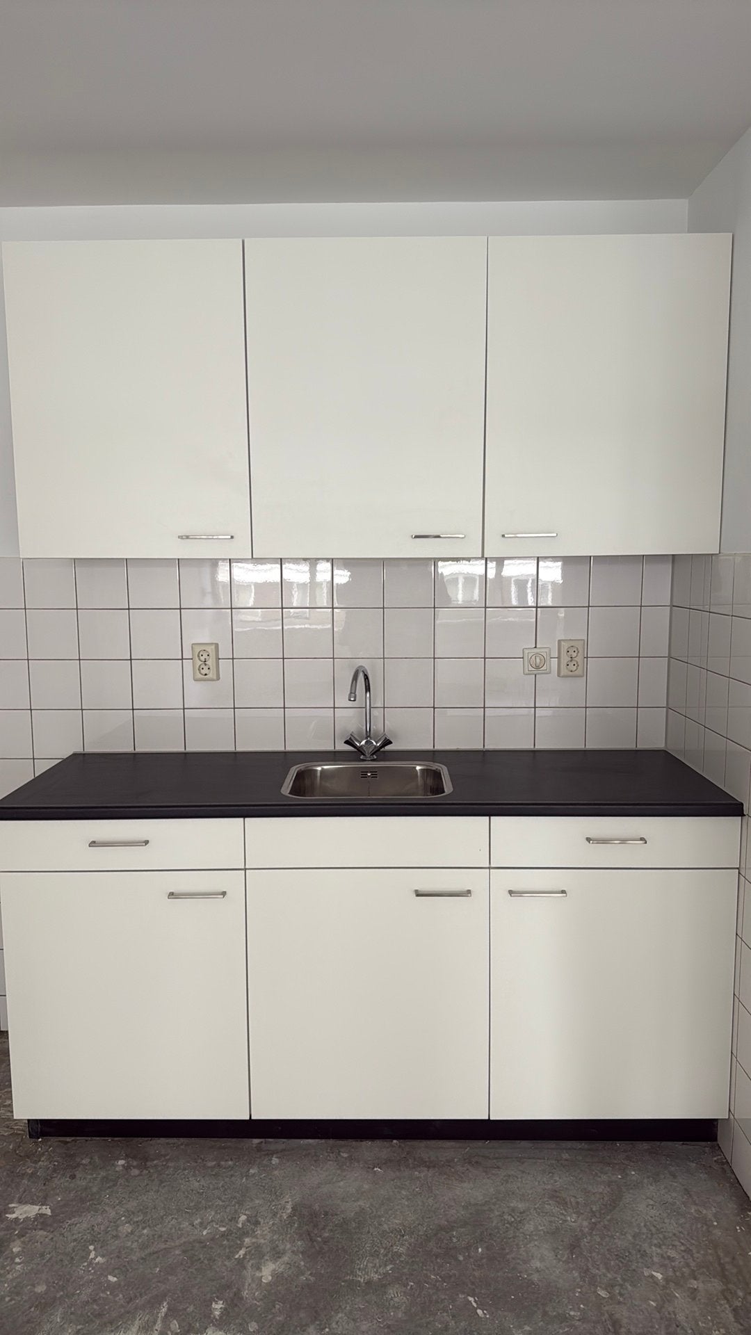 Bribus Nieuwe keuken, Ophalen, Zo goed als nieuw, Kunststof, Enkelwandige keuken