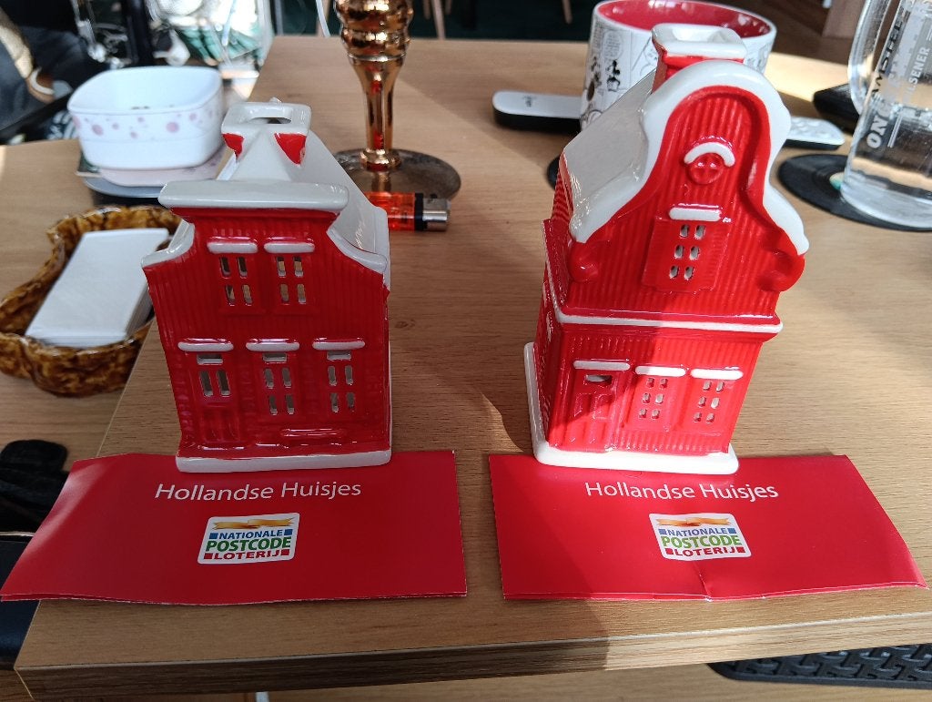 Hollandse huisjes Postcodeloterij+doosje 3+6. Nieuw Los t.k., Ophalen, Overige stijlen, Nieuw, Rood