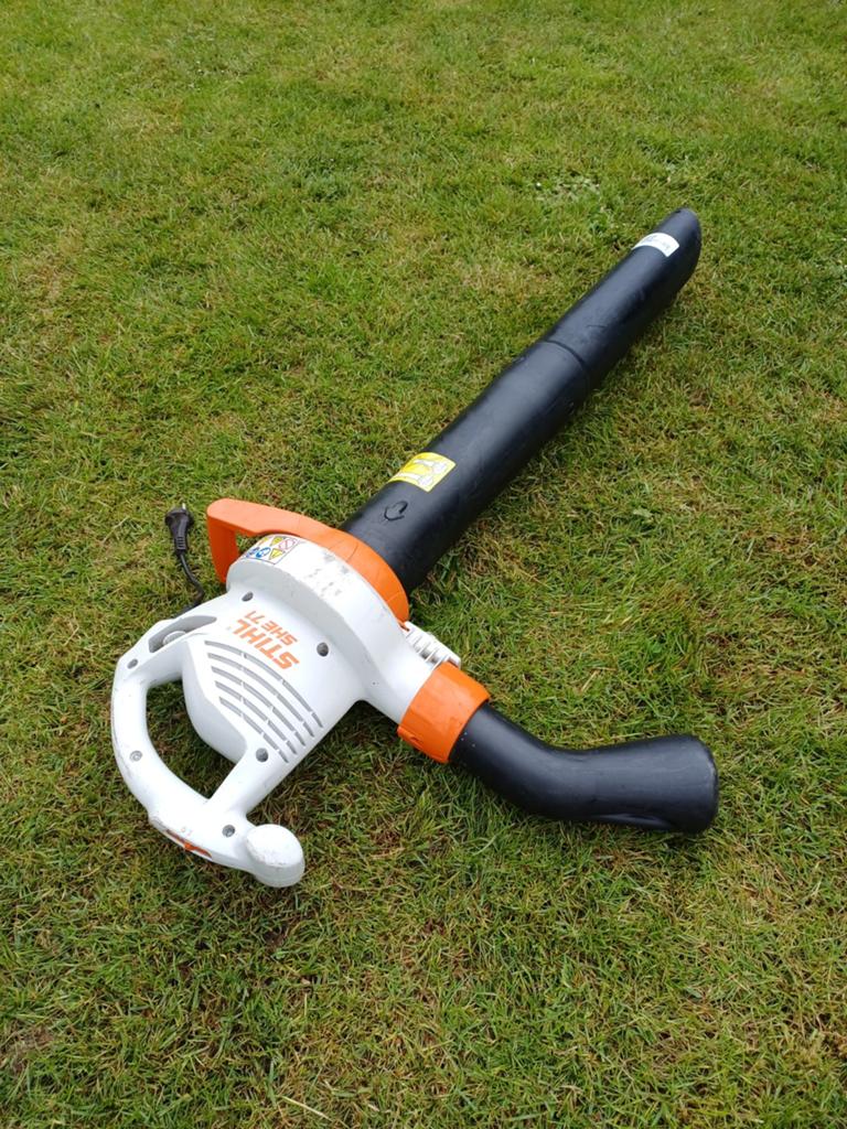 Stihl SHE 71 Bladzuiger, Tuin en Terras, Bladblazers, Zo goed als nieuw, Handgedragen, Elektrisch, Ophalen