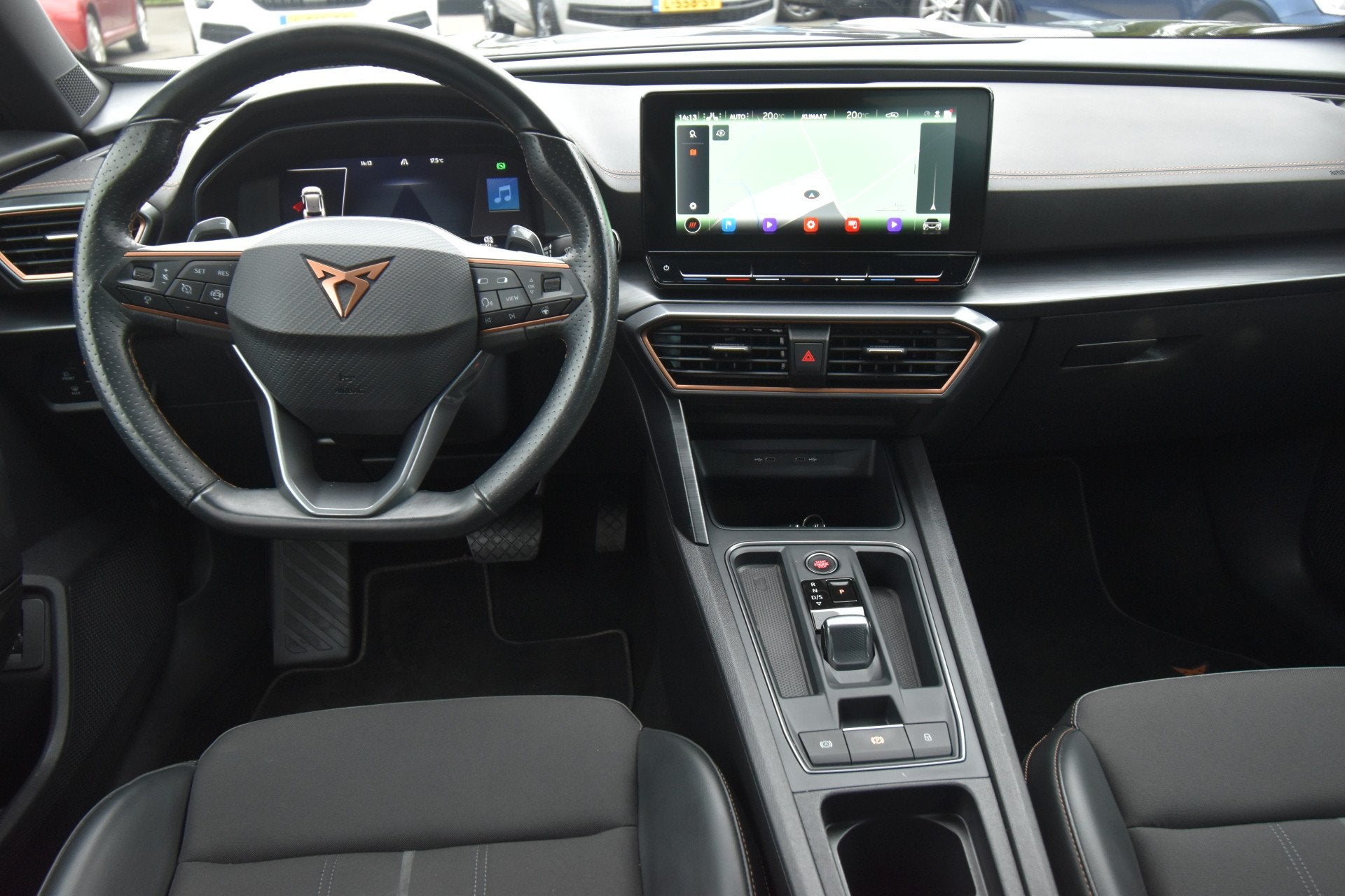 CUPRA Formentor 1.5 TSI Business Edition Plus , PANODAK ,TRE, Auto's, 15 km/l, 4 cilinders, Leder en Stof, Zwart